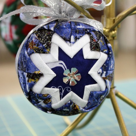 Quilted Christmas Ornament