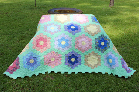 Grandmothers Flower Garden Quilt