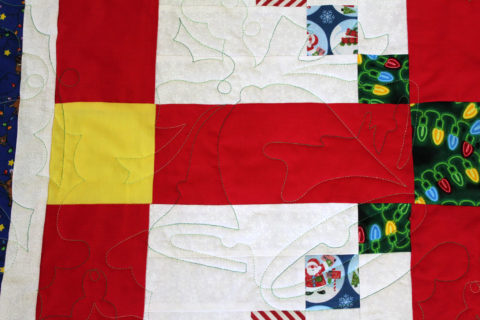 Log Cabin Christmas Quilt