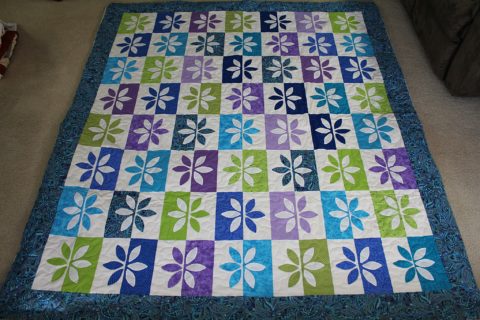 Appliqué Multicolor Petals Quilt