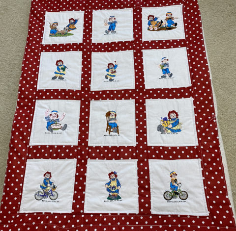 Raggedy Ann and Raggedy Andy Baby Quilt