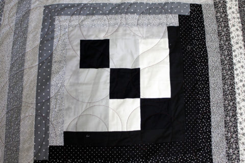 Vickie’s Black and White Mirror Quilt