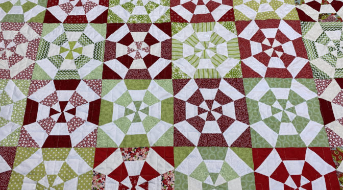 Beth’s Red & Green Geometric Quilt!