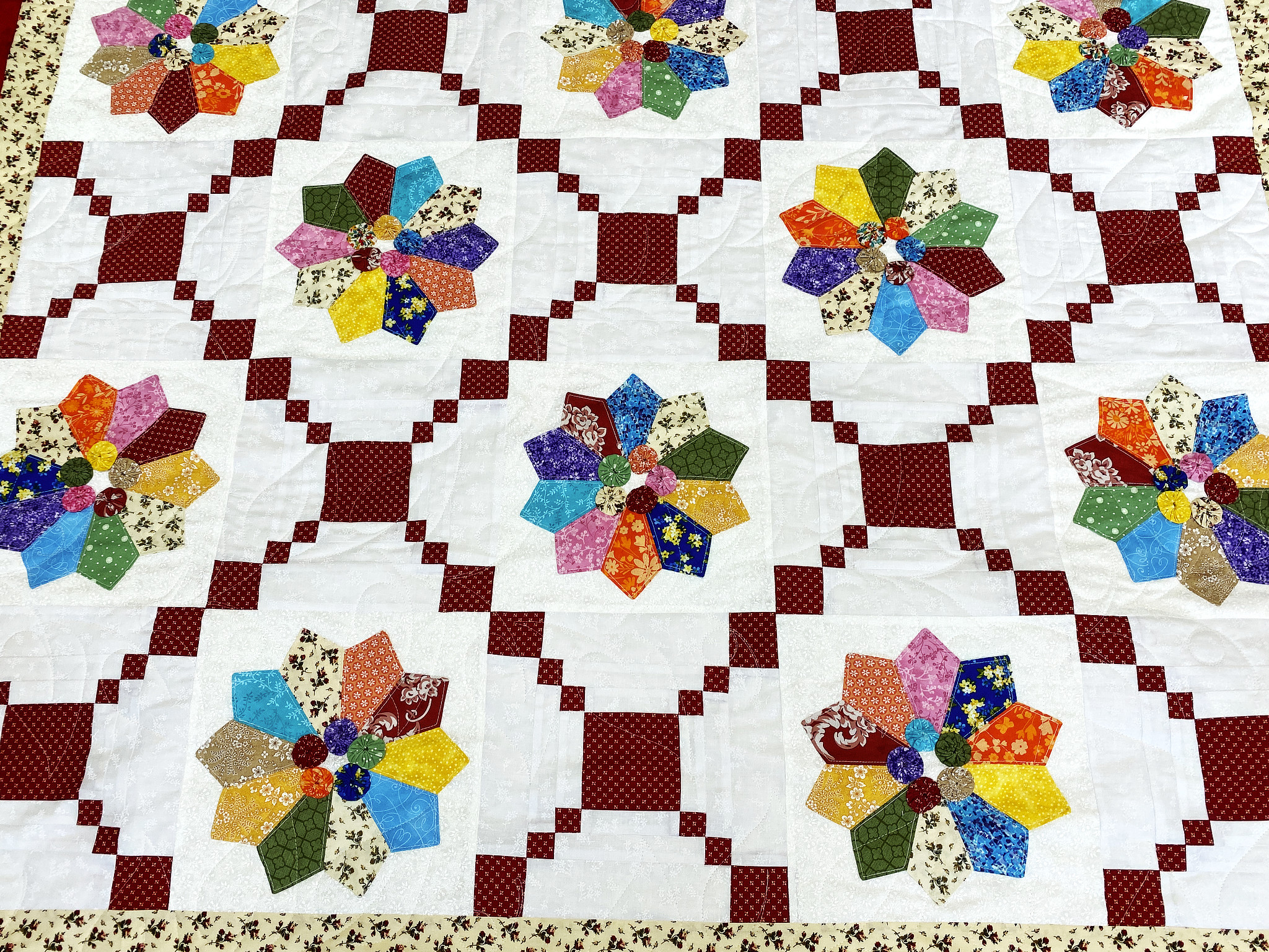 Theresa s Irish Chain Dresden Plate Yo Yo Quilt Lady Bird Quilts