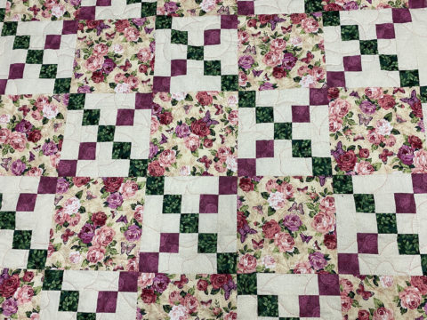 Bonnie’s Floral Irish Chain Quilt