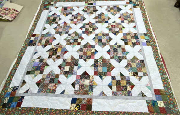 Theresa’s Scrappy Crossroads Quilt
