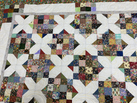 Theresa’s Scrappy Crossroads Quilt