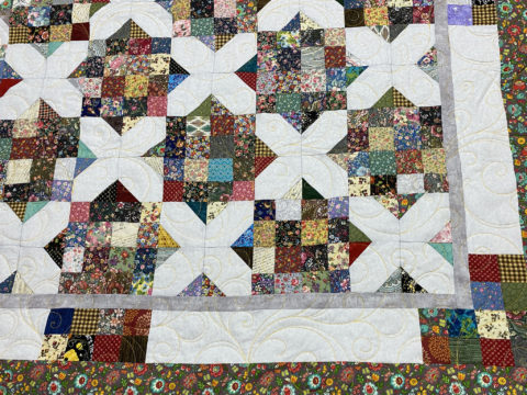 Theresa’s Scrappy Crossroads Quilt