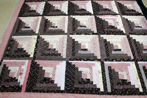 Sissy’s Log Cabin Quilt