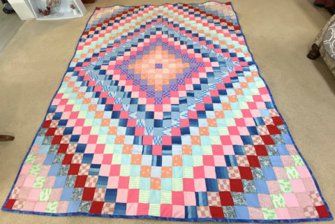 Hilda’s Around the Mountain Quilt