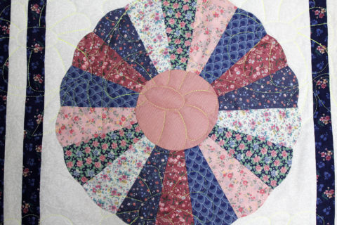 Libby’s Dresden Plate Throw