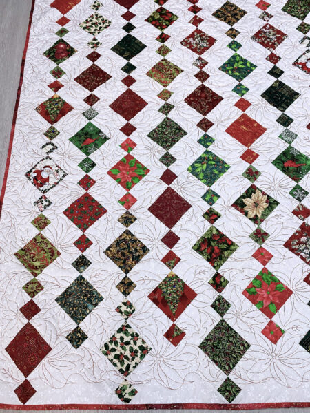 Mary’s Christmas Chandelier Quilt